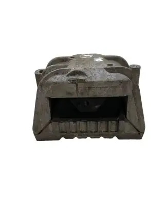 Audi A3 S3 A3 Sportback 8P Engine mount bracket 1K0199262