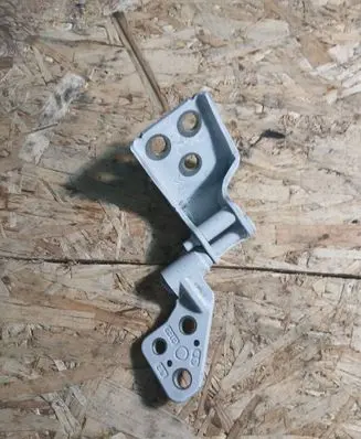 Peugeot Partner III Loading door lower hinge B18002023