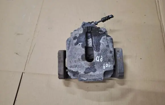 BMW 5 F10 F11 Front brake caliper 6024330