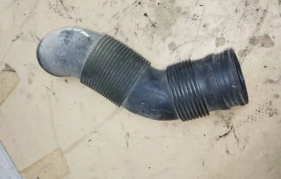 Volkswagen Polo Air intake hose/pipe 6Q0129684P 11821