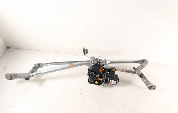Front wiper linkage and motor