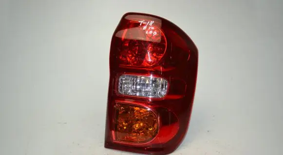 Toyota RAV 4 (XA20) Rear/tail lights 13991