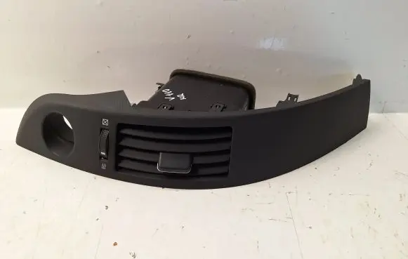 Toyota Corolla Verso AR10 Dash center air vent grill 5567064010 5567064010B0 6556434010