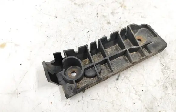 Audi A4 S4 B6 8E 8H Front bumper mounting bracket 8e0807284a