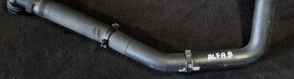 Alfa Romeo 159 Engine coolant pipe/hose 337002BM