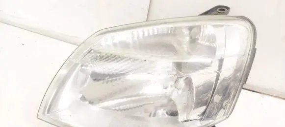 Peugeot Partner Headlight/headlamp