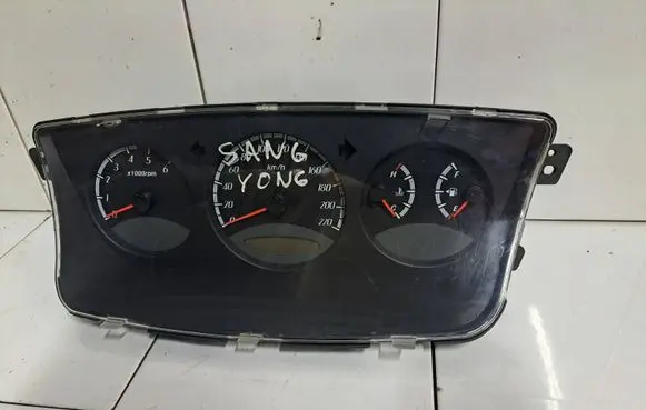 SsangYong Actyon Speedometer (instrument cluster) 0481024AT 8021032030