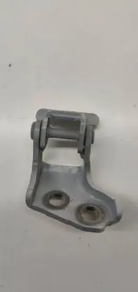 Renault Clio V Front door lower hinge 7063RRH
