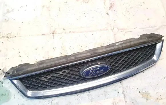 Ford Focus Front grill 4m518200aj