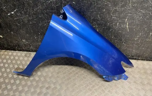 Toyota Auris E180 Fender 