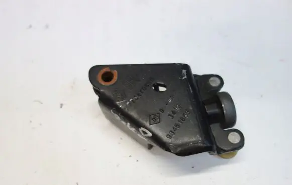 Renault Trafic III (X82) Sliding door upper roller guide/hinge 777647086