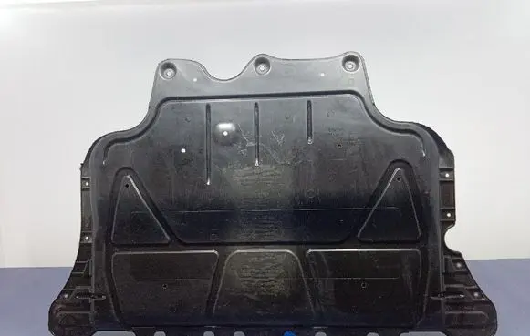 Volkswagen PASSAT CC Front underbody cover/under tray 5Q0825236P