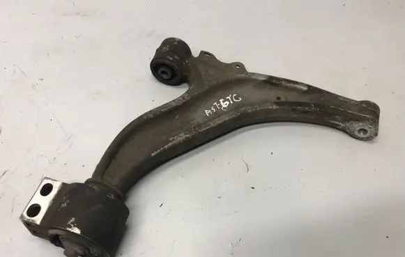 Opel Astra J Front lower control arm/wishbone 13371819