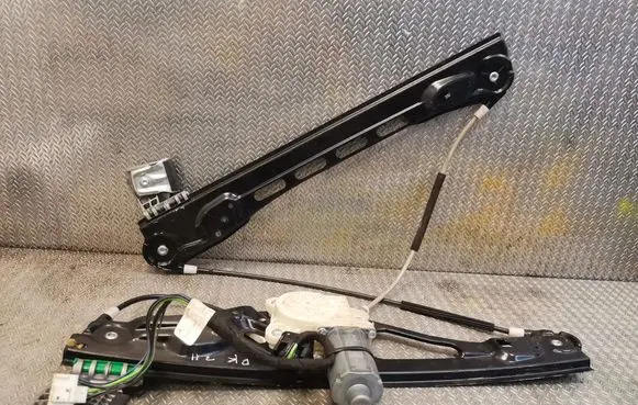 Mercedes-Benz E W211 Front door electric window regulator 2117200146