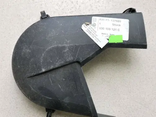 Volkswagen Polo III 6N 6N2 6NF Timing belt guard (cover) 030109121C 012565
