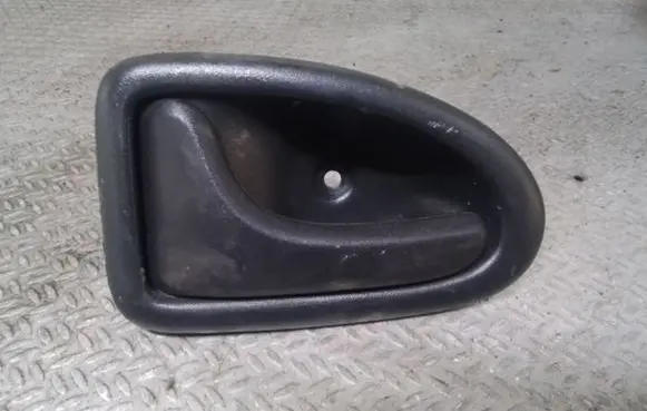Renault Thalia I Front door interior handle 8200028994