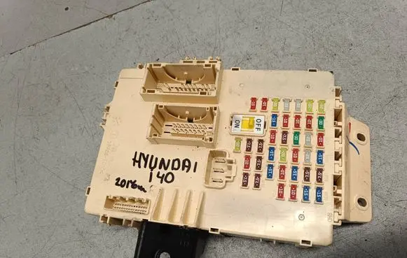 Hyundai i40 Fuse module 919553Z020 3Z0201602150022 1316205064