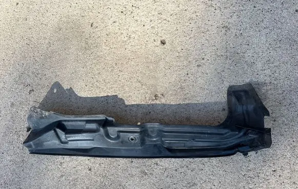 Audi A4 S4 B6 8E 8H Fender end trim 8E0821112A