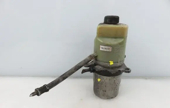 Ford Focus Power steering pump 4M513K514BF