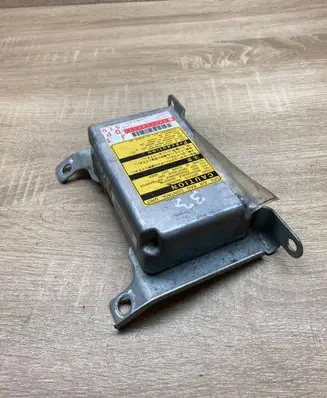 Subaru Legacy Airbag control unit/module 98221AC151 1523002130