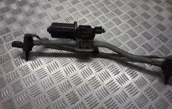 Mazda 3 I Front wiper linkage and motor F00S2S2601