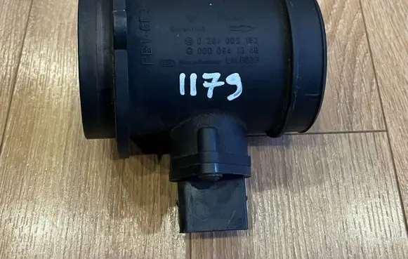 Mercedes-Benz E W210 Mass air flow meter 00000941248 LM0023 0281002152
