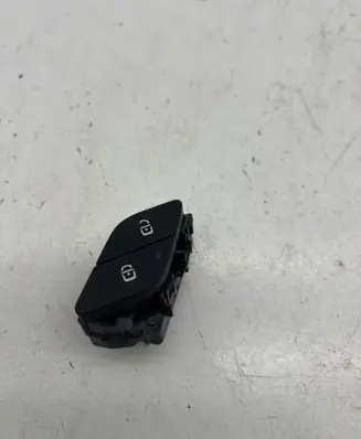 Mercedes-Benz A W177 Central locking switch button A2479052201