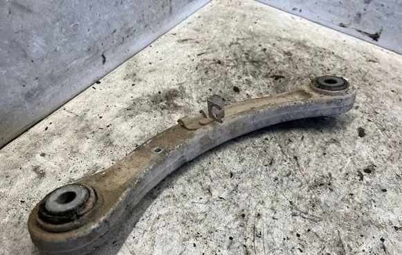 Mercedes-Benz E W211 Rear control arm