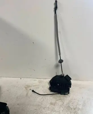 Volvo S60 Rear door lock 31301746 407241411 A046465