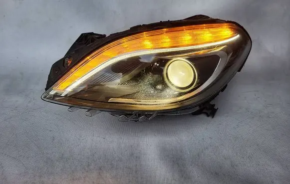 Mercedes-Benz B W246 W242 Headlight/headlamp 130702376007 A2468200739 LE10A6229