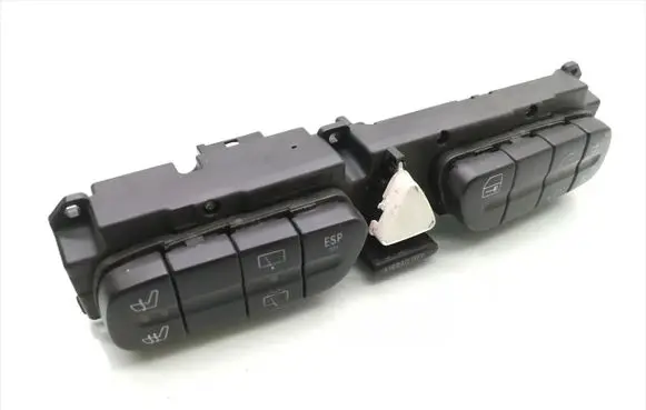 Mercedes-Benz C W203 Hazard light switch 2038219258 3306.4702