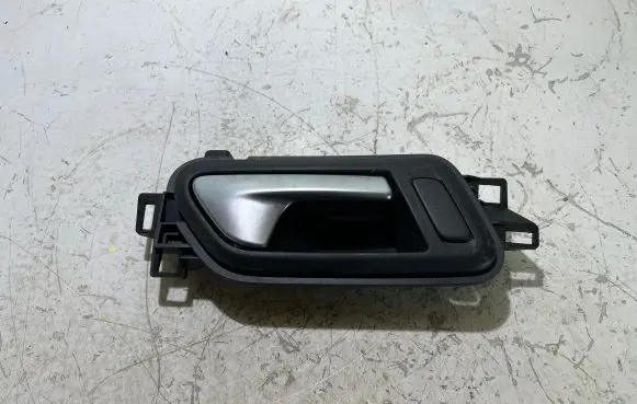 Volkswagen Amarok Front door interior handle 2H0837114D 2H0837114C