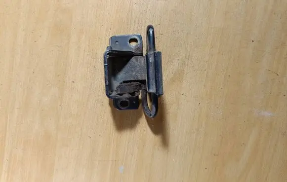 Audi A6 S6 C4 4A Rear door lower hinge 4A0833411A