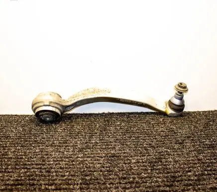 Front lower control arm/wishbone
