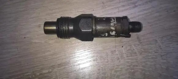 Volvo S40, V40 Fuel injector lcr6735401d
