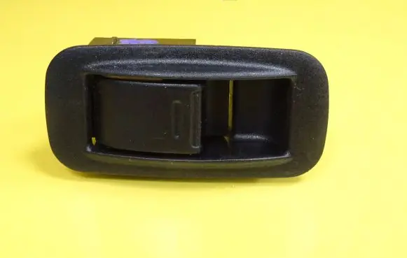Toyota Avensis T220 Electric window control switch