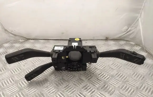 Volkswagen PASSAT B6 Indicator stalk 3C9953507BK 3C9953513S