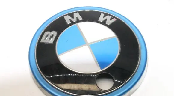 BMW i4 Manufacturer badge logo/emblem 9465158