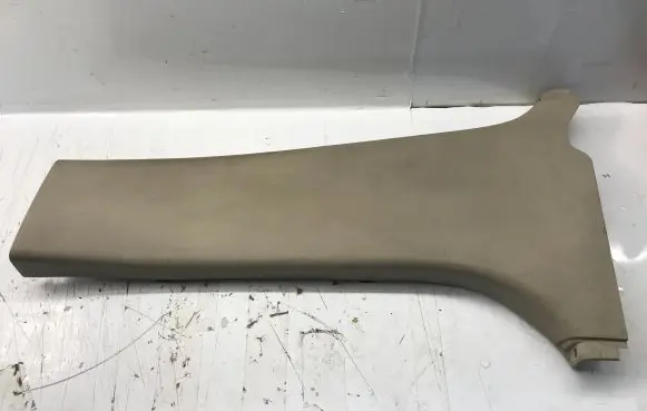 (B) pillar trim (bottom)
