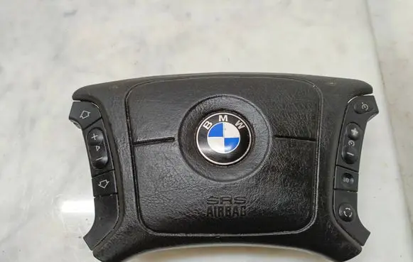 BMW 5 E39 Steering wheel airbag 3310971800 3703601291 03740360