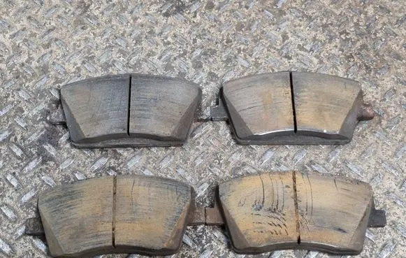 Volvo XC40 Brake pads (front) 