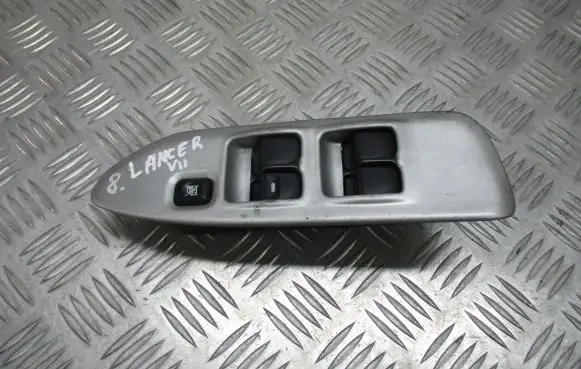 Subaru Legacy Electric window control switch MR587878