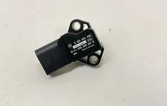 Audi A6 S6 C6 4F Air pressure sensor 038906051B 0281002399