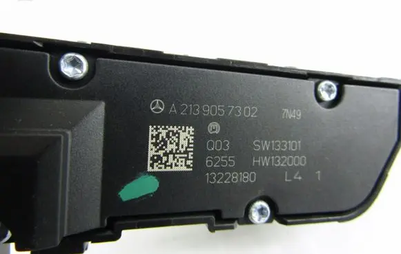 Mercedes-Benz C W205 Seat heating switch A2139057302