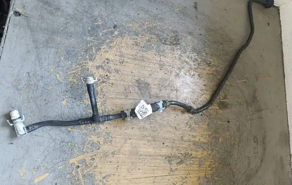 Audi A6 C7 Engine coolant pipe/hose 4g0121081