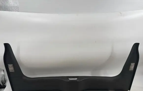 Trunk/boot sill cover protection