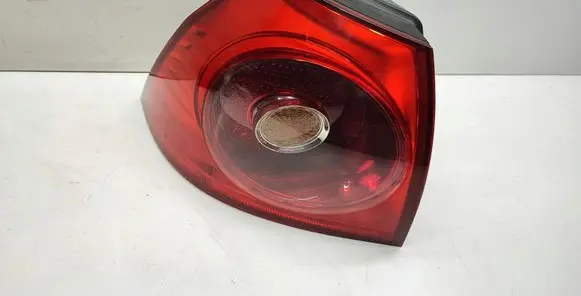 Volkswagen Golf V Rear/tail lights 4VFX13405AA