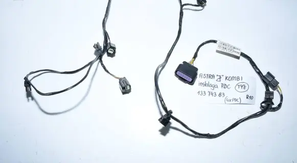 Opel Astra J Parking sensor (PDC) wiring loom 13374383