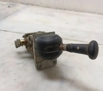 Mercedes-Benz 609 Handbrake/parking brake lever assembly 0481016101 17429 1485500197