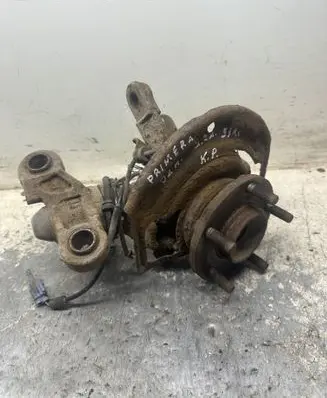 Nissan Primera Front wheel hub
